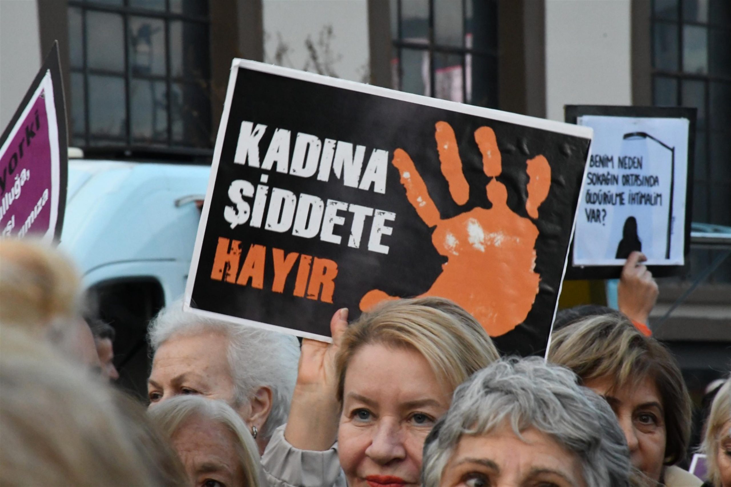 balikesir__siddete_gecit_yok_dedi_19-scaled Balıkesir “Şiddete Geçit Yok” dedi