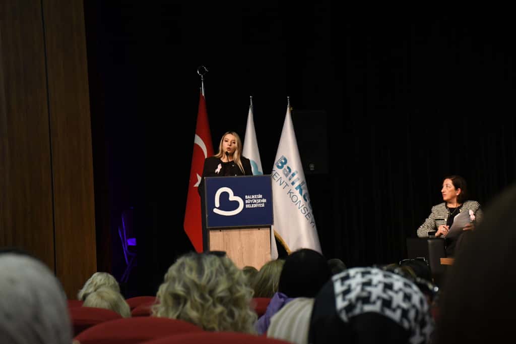 balikesir_kent_konseyinden_kanserle_mucadelede_farkindalik_paneli_6 Balıkesir Kent Konseyi’nden kanserle mücadelede farkındalık paneli