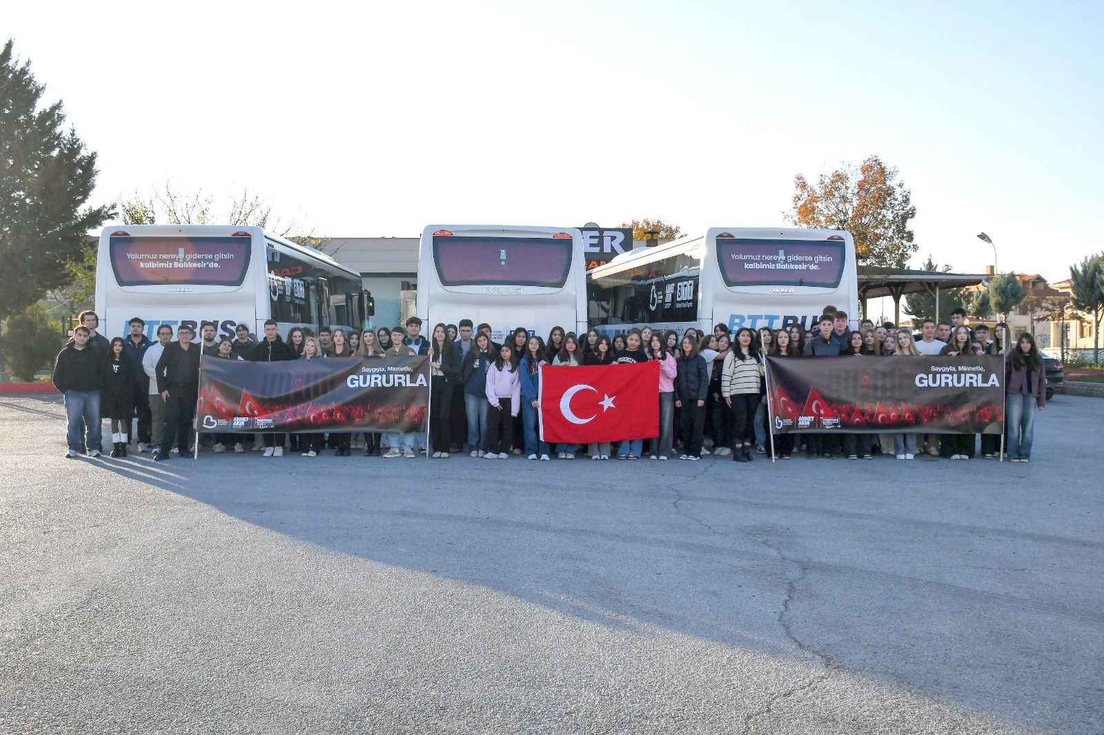 balikesirli_gencler_atanin_huzurunda_3 Balıkesirli gençler Ata’nın huzurunda