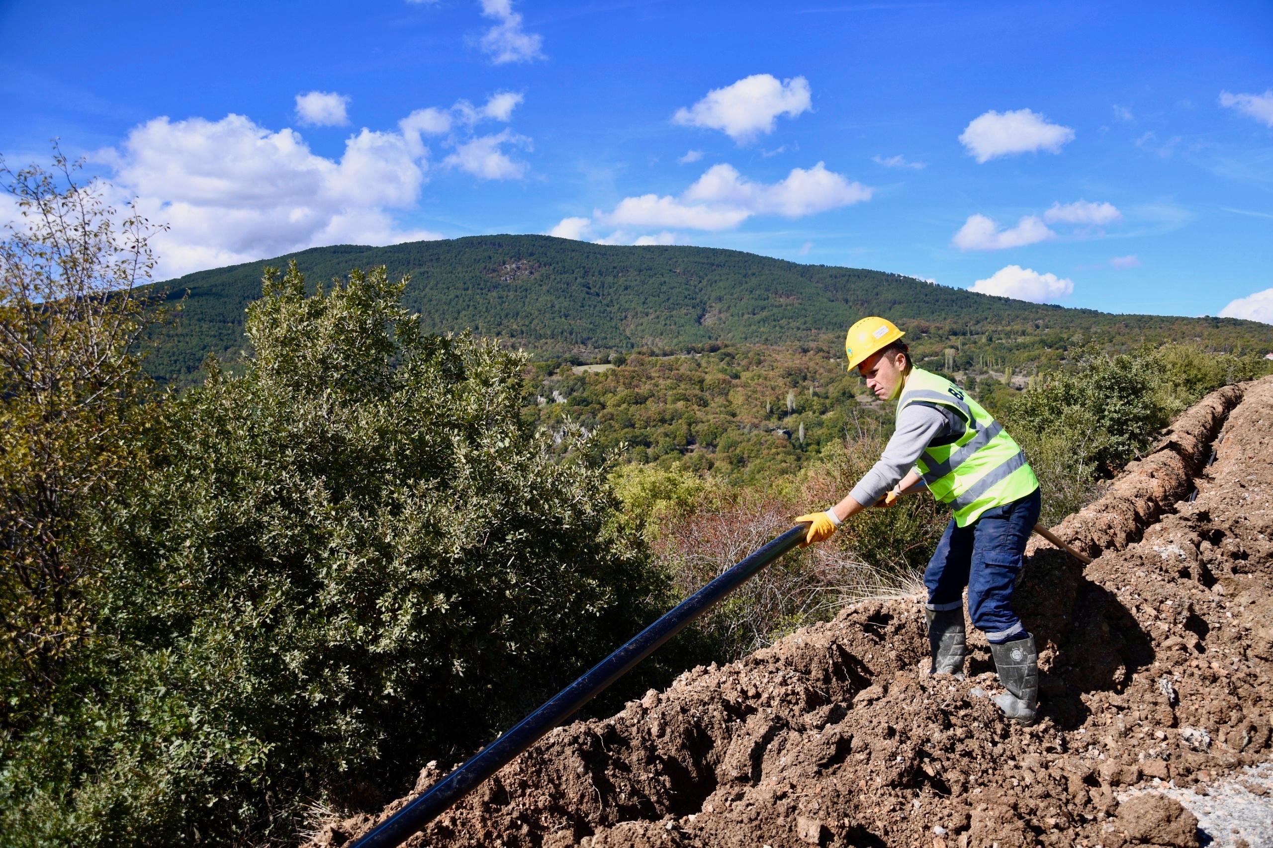 baski_dursunbeyde_tasimali_su_cilesine_son_verdi_2 BASKİ DURSUNBEY’DE TAŞIMALI SU ÇİLESİNE SON VERDİ