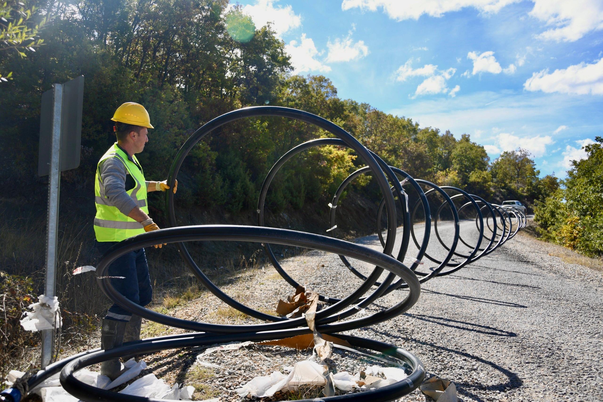 BASKİ DURSUNBEY’DE TAŞIMALI SU ÇİLESİNE SON VERDİ
