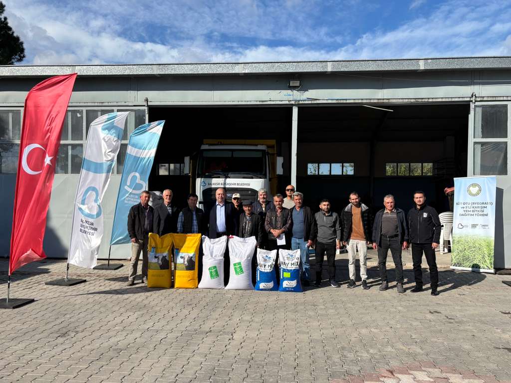 buyuksehirin_tohum_destegi_ureticinin_yuzunu_gulduruyor_2 Büyükşehir’in tohum desteği üreticinin yüzünü güldürüyor