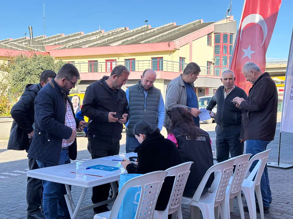 buyuksehirin_tohum_destegi_ureticinin_yuzunu_gulduruyor_5 Büyükşehir’in tohum desteği üreticinin yüzünü güldürüyor