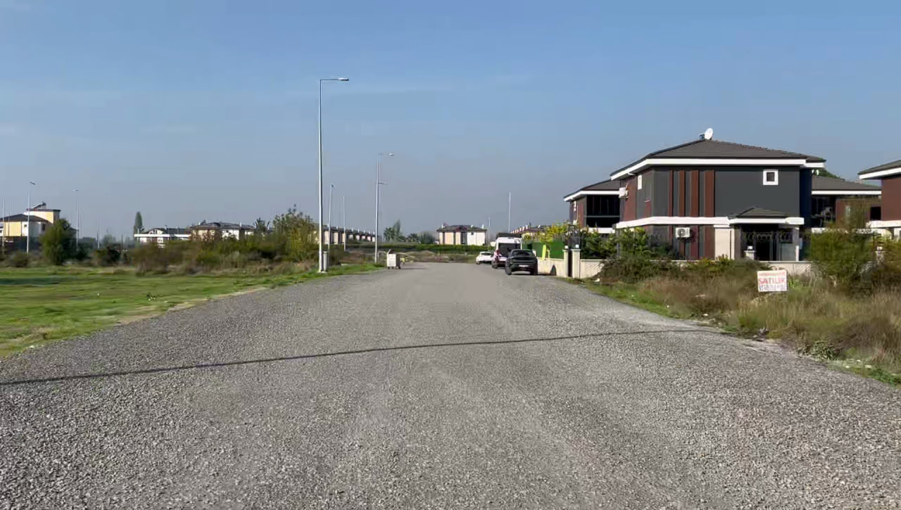 photo_2025-11-06_13-49-25 -	Edremit Belediyesi çalışıyor, Hamidiye Mahallesi yenileniyor