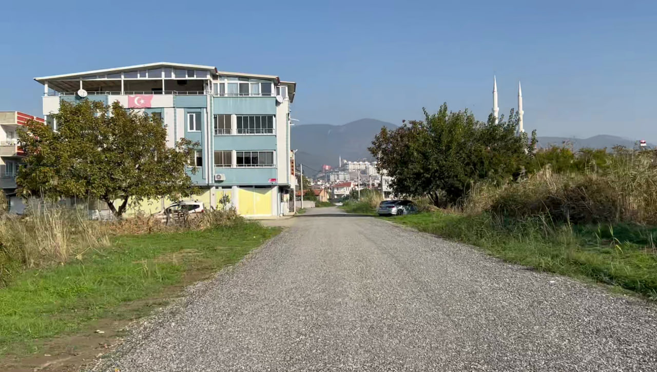 photo_2025-11-06_13-49-28 -	Edremit Belediyesi çalışıyor, Hamidiye Mahallesi yenileniyor