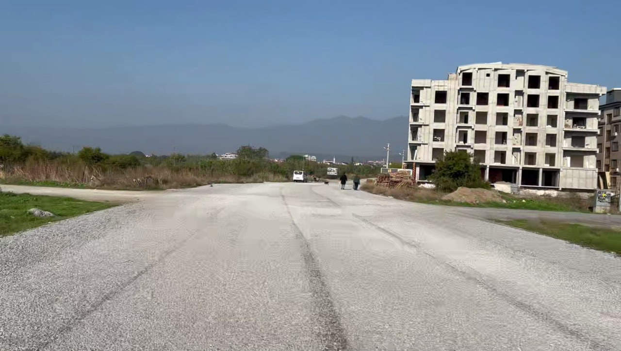 photo_2025-11-06_13-49-29 -	Edremit Belediyesi çalışıyor, Hamidiye Mahallesi yenileniyor