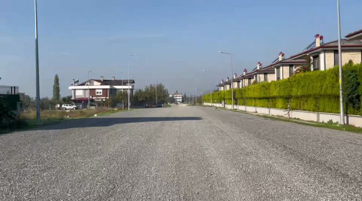 –	Edremit Belediyesi çalışıyor, Hamidiye Mahallesi yenileniyor