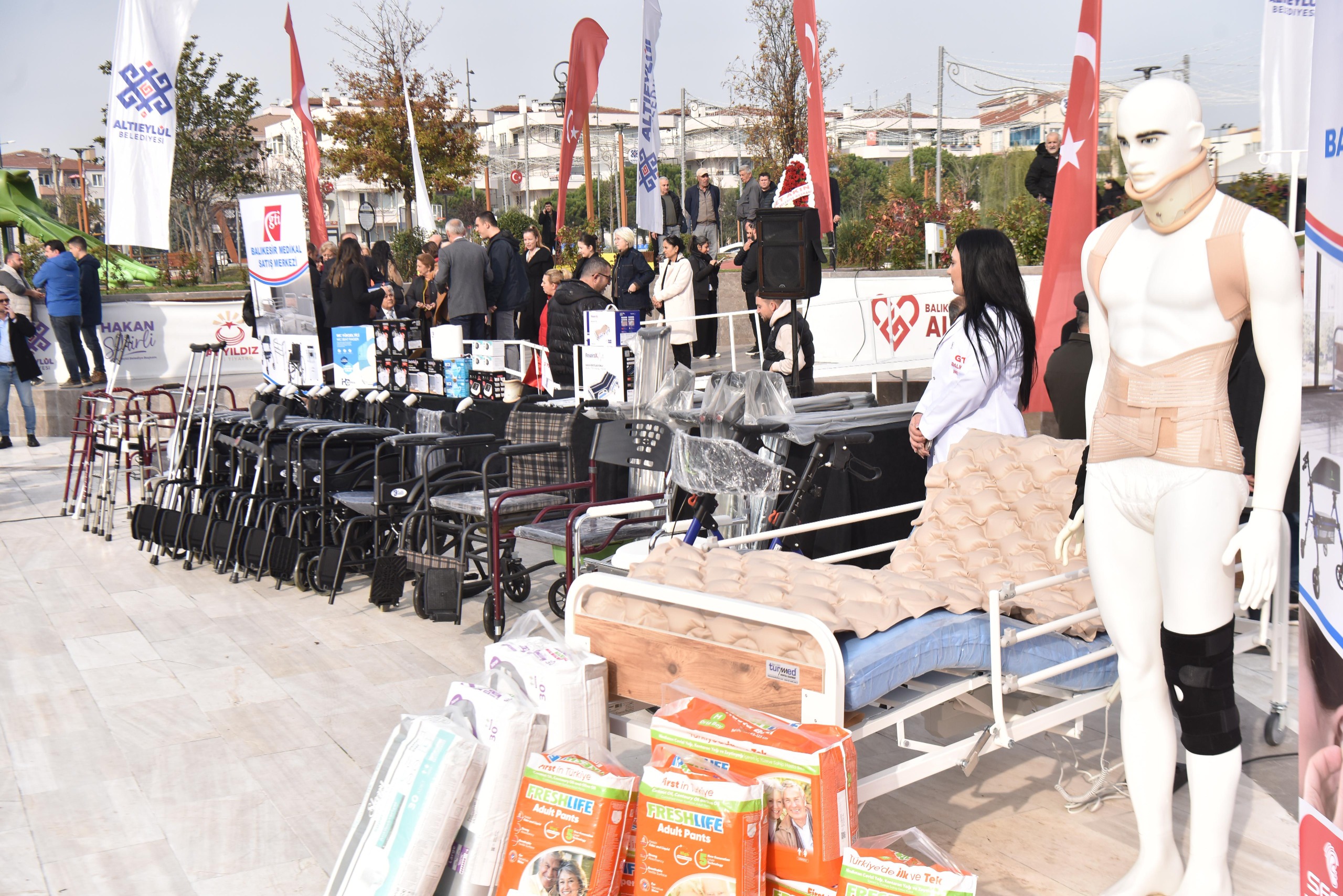 1-11 ALTIEYLÜL’DE ENGELLER BİRLİKTE AŞILIYOR*