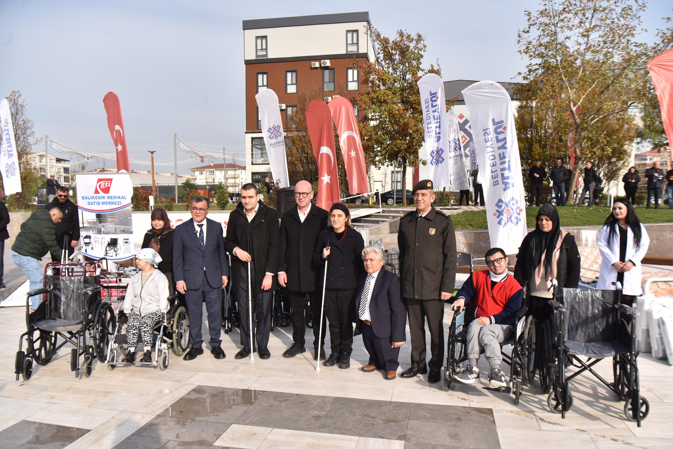 1-2 ALTIEYLÜL’DE ENGELLER BİRLİKTE AŞILIYOR*