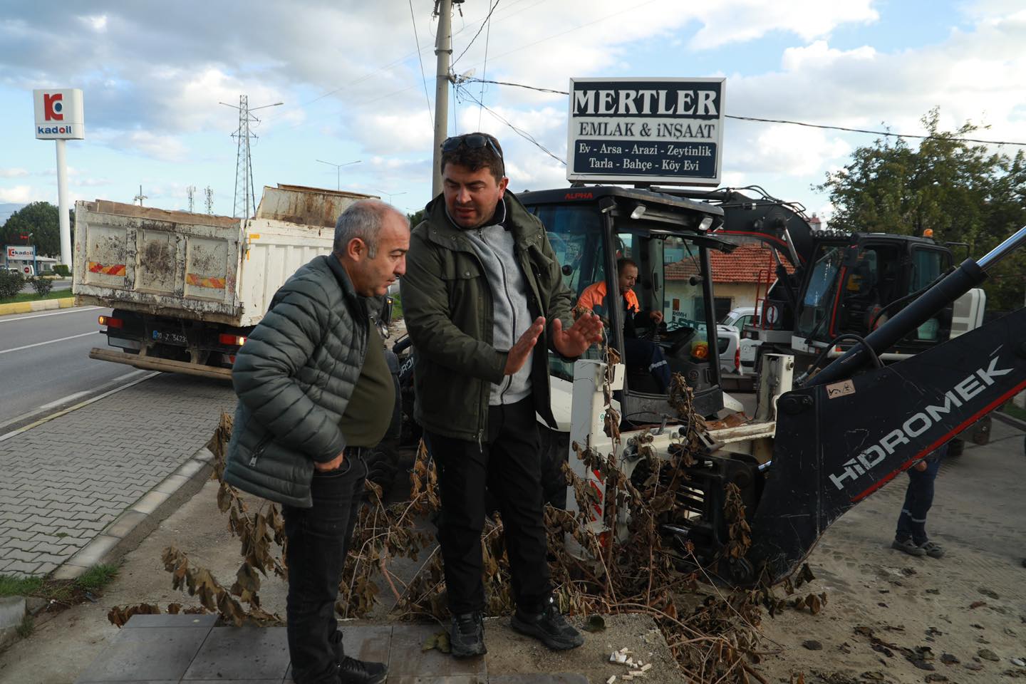 10 BURHANİYE’DE ÇALIŞMALAR SON SÜRAT DEVAM EDİYOR