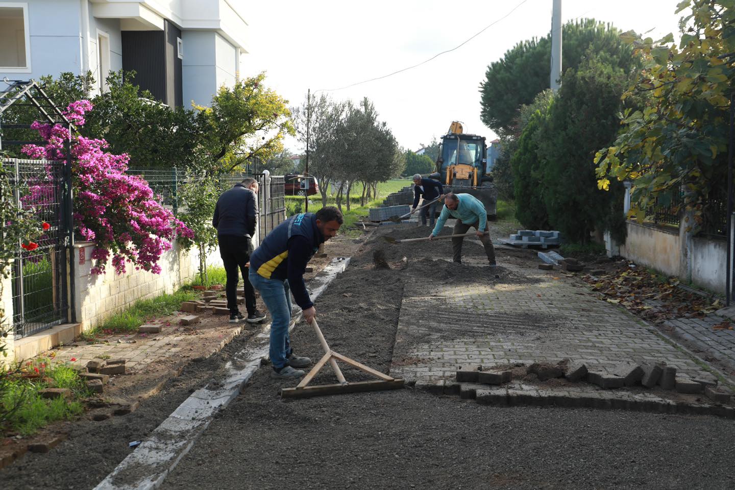 BURHANİYE’DE ÇALIŞMALAR SON SÜRAT DEVAM EDİYOR
