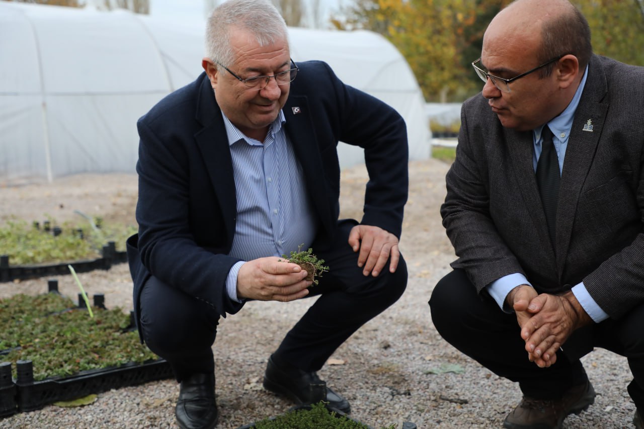 photo_01-5 -	Edremit Belediyesi’nden “Küresel Isınma ve Kuraklıkla Mücadele Programı”