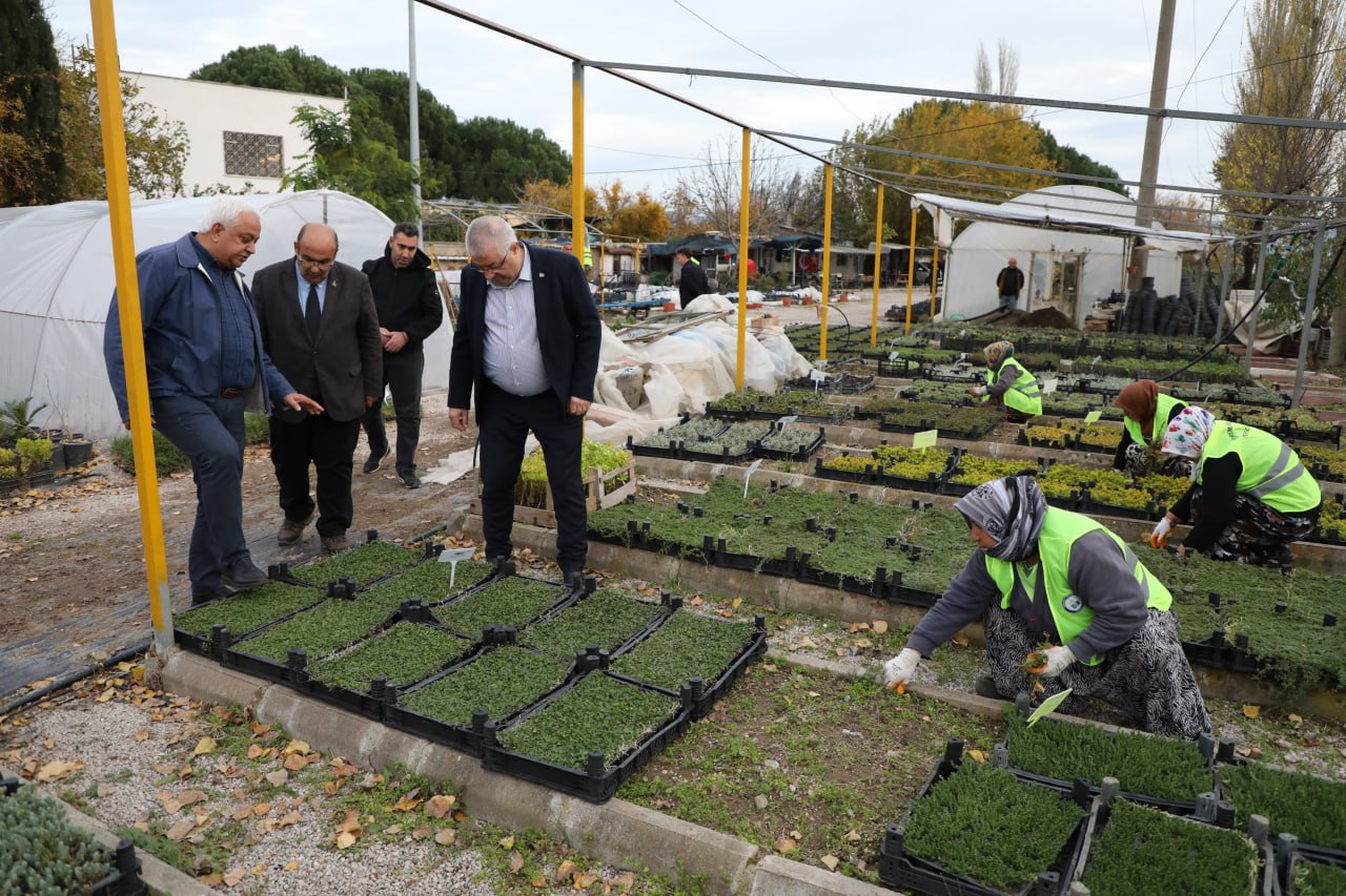 photo_01-9 -	Edremit Belediyesi’nden “Küresel Isınma ve Kuraklıkla Mücadele Programı”