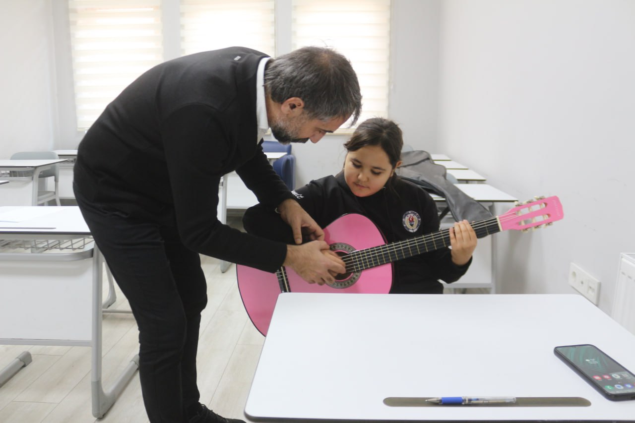 photo_2025-12-09_16-52-53 ATATÜRK GENÇLİK MERKEZİ'NDE DOLU DOLU KURS SEZONU