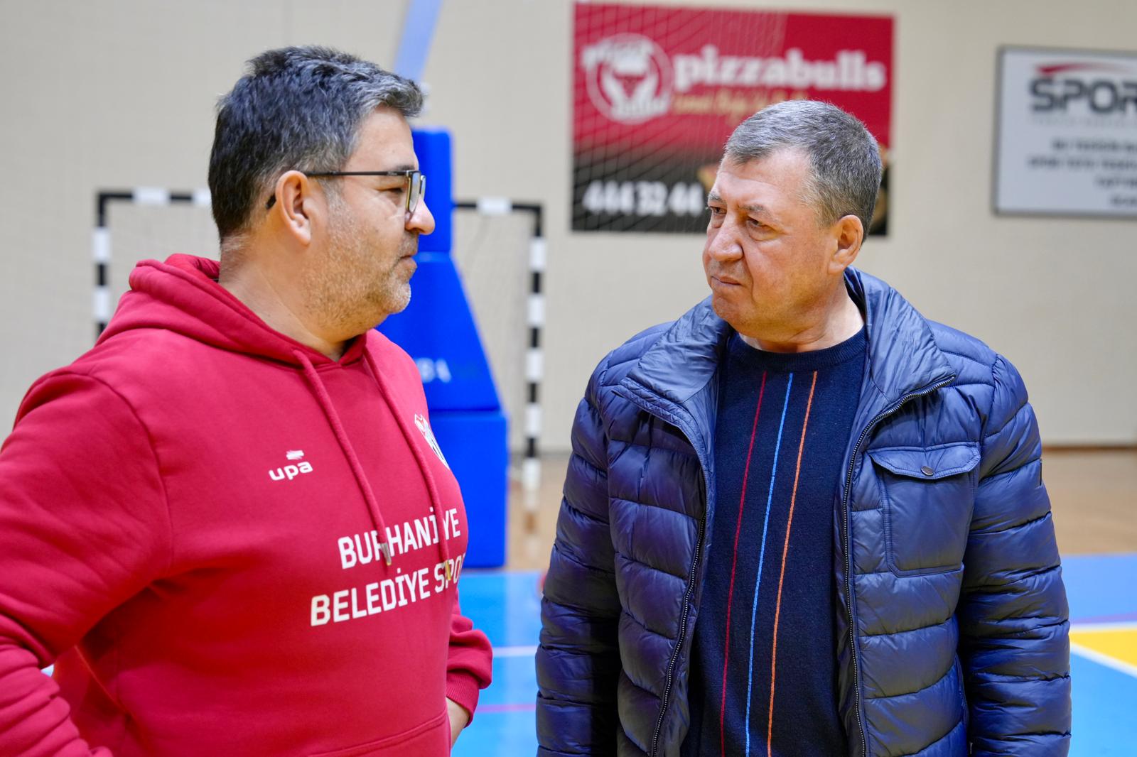 10 BURHANİYE BELEDİYESPOR'A MORAL ZİYARETLERİ GERÇEKLEŞTİ