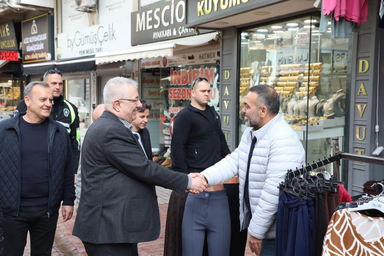 12 EDREMİT’TE HİZMET SEFERBERLİĞİ