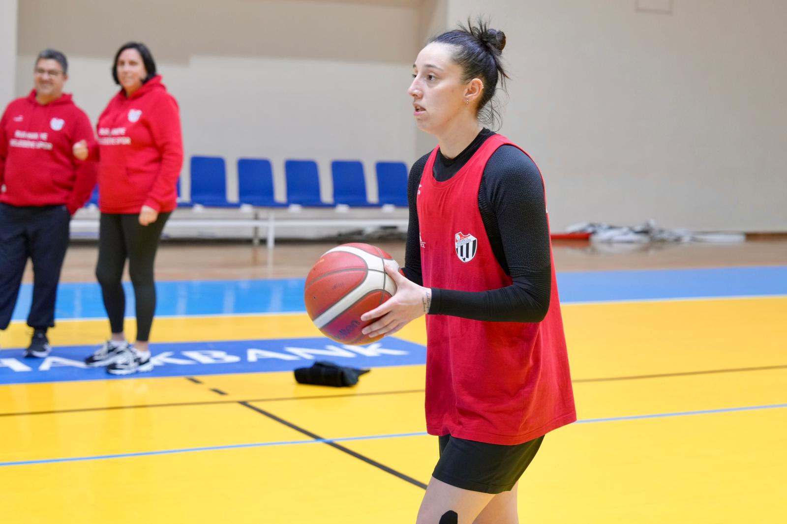 14 BURHANİYE BELEDİYESPOR'A MORAL ZİYARETLERİ GERÇEKLEŞTİ