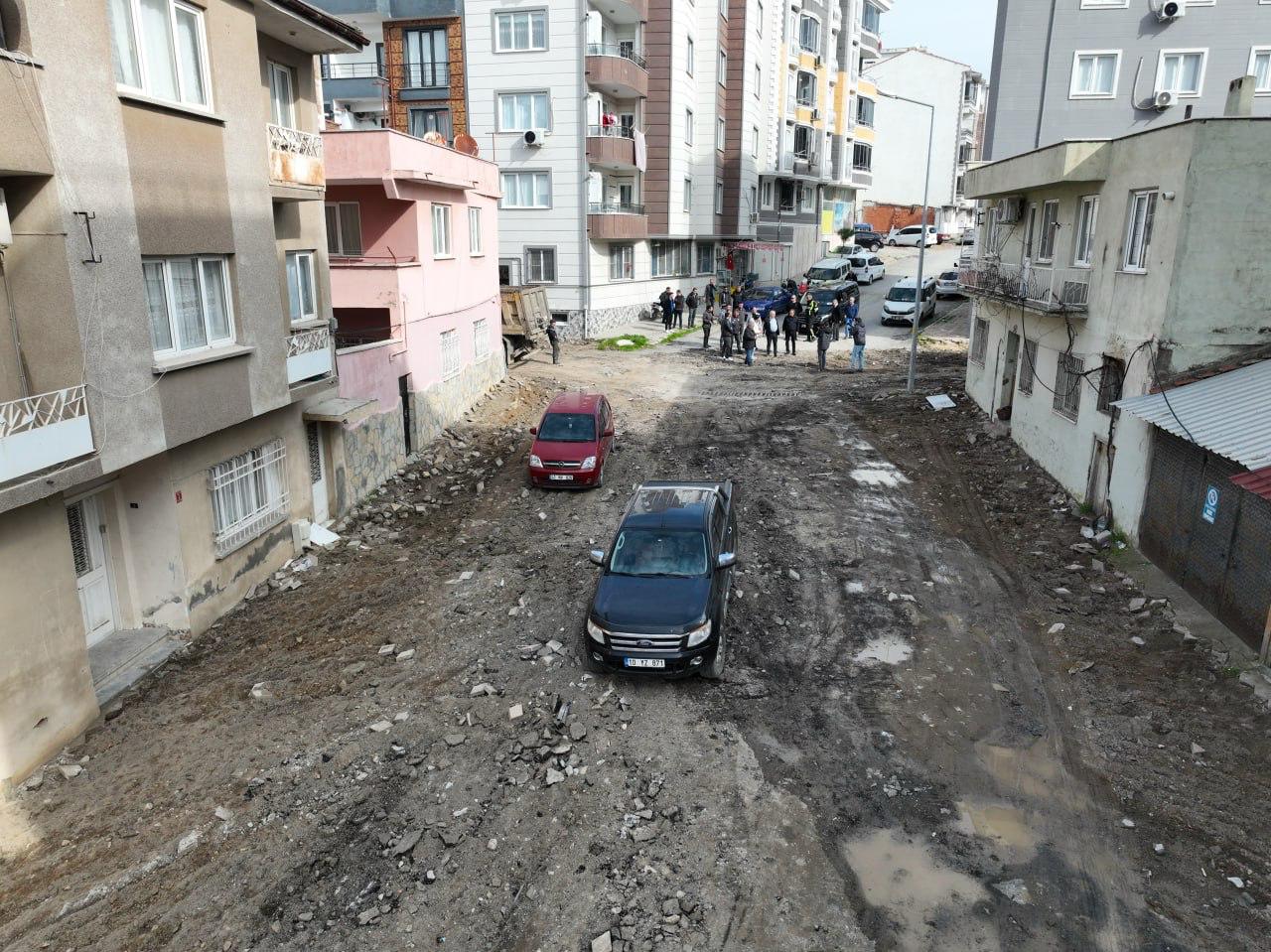 14 EDREMİT’TE HİZMET SEFERBERLİĞİ