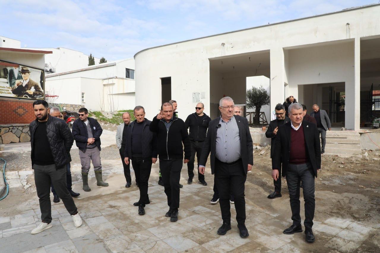 15 EDREMİT’TE HİZMET SEFERBERLİĞİ