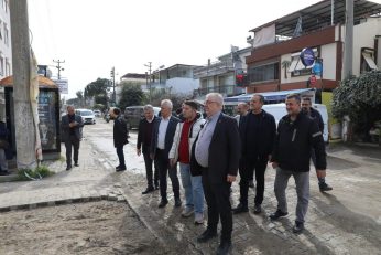 17-346x231 EDREMİT’TE HİZMET SEFERBERLİĞİ