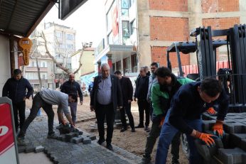 9-346x231 EDREMİT’TE HİZMET SEFERBERLİĞİ