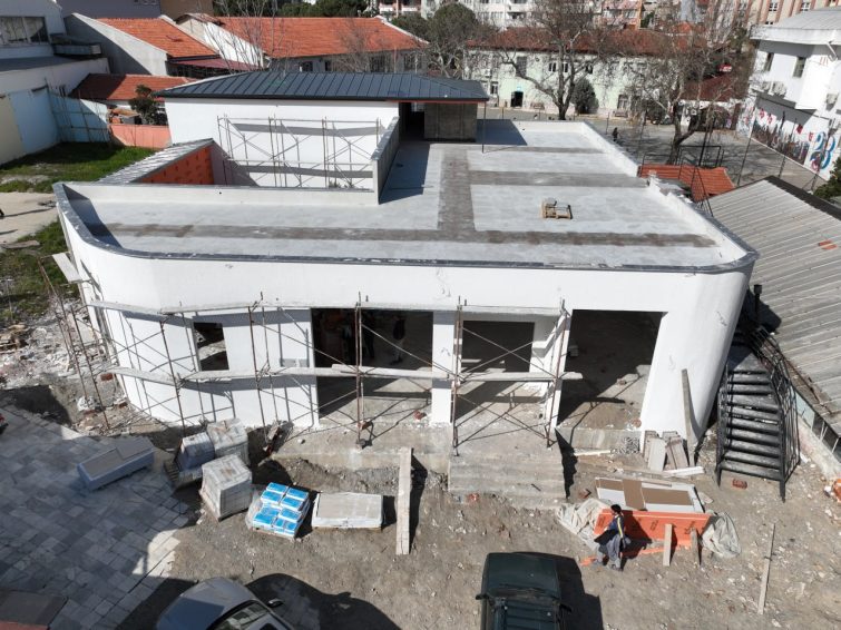 1056543980-Edremit-Belediyesiden-Narlidan-Bostanciya-saha-mesaisi-755x566 Edremit Belediyesi’den Narlı’dan Bostancı’ya saha mesaisi