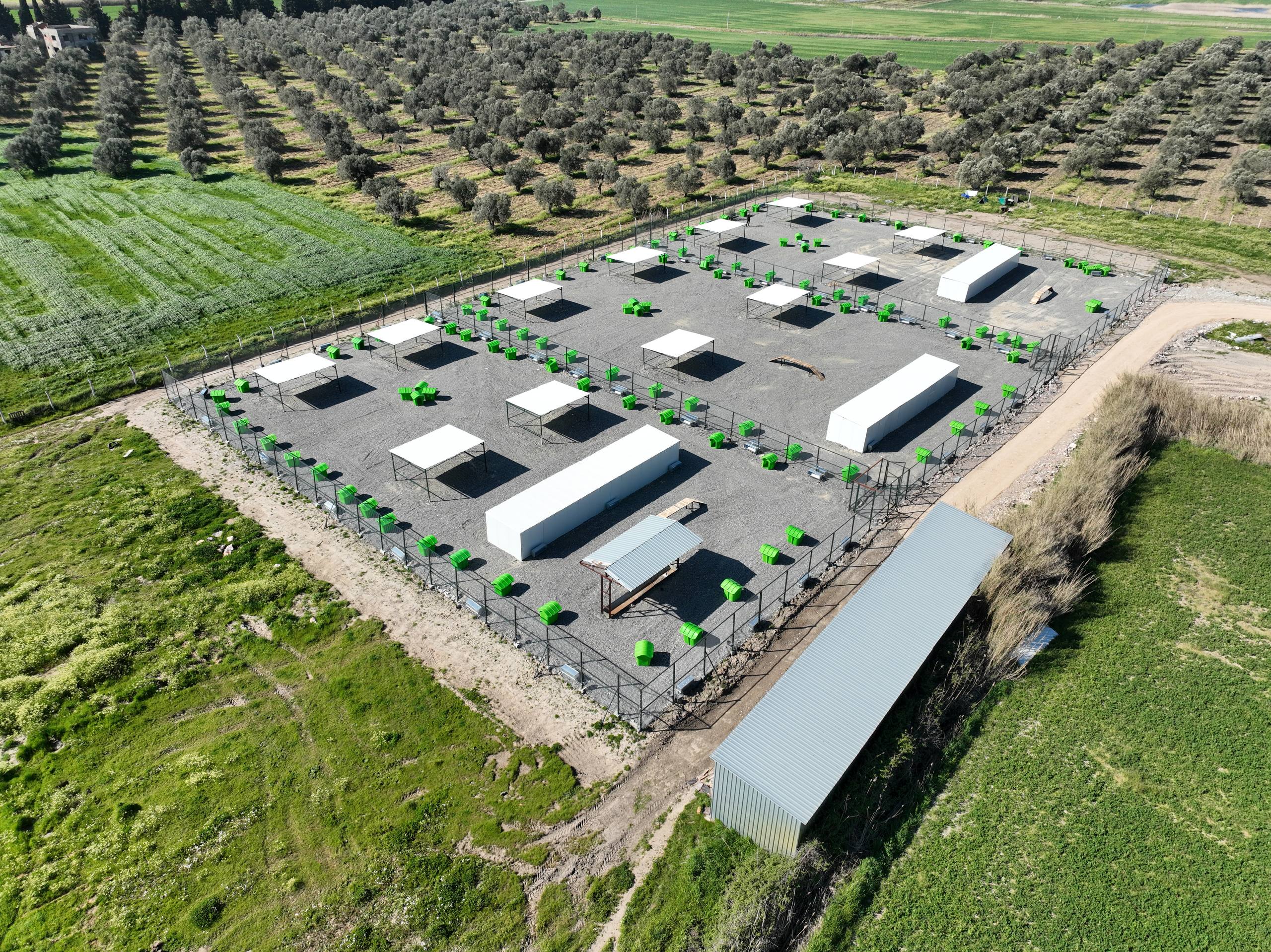 EDREMİT’TE CAN DOSTLAR İÇİN DOĞAL YAŞAM ALANI AÇILIYOR