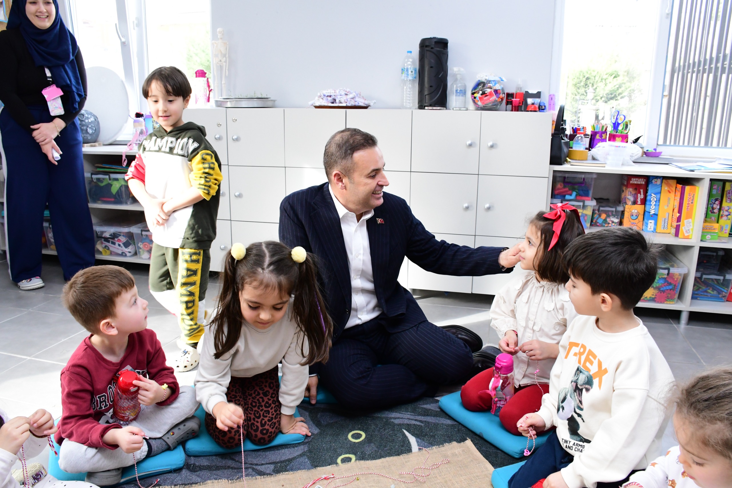 Akın’dan Kuvayımilliye Balçocuk Gündüz Bakımevi’ne ziyaret