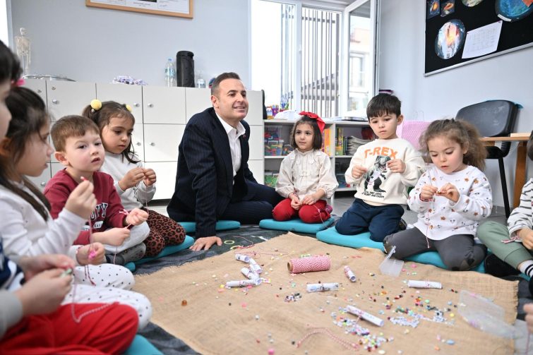 akindan_kuvayimilliye_balcocuk_gunduz_bakimevine_ziyaret_5-755x503 Akın’dan Kuvayımilliye Balçocuk Gündüz Bakımevi’ne ziyaret