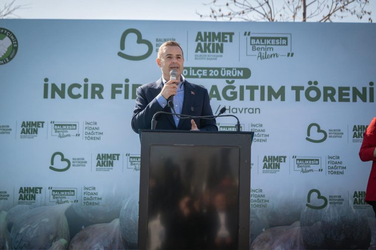 akindan_ureticilere_yuzde_100_hibeli_incir_fidani_destegi_10-755x503 Akın’dan üreticilere yüzde 100 hibeli incir fidanı desteği