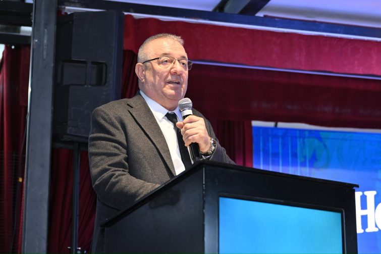 buyuksehirin_bereket_sofrasi_edremitte_kuruldu_2-755x503 Büyükşehir’in bereket sofrası Edremit’te kuruldu