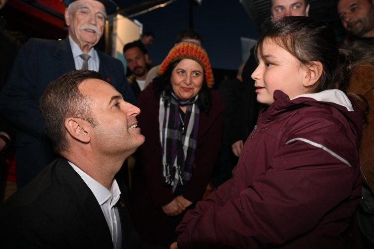 buyuksehirin_bereket_sofrasi_edremitte_kuruldu_8-755x503 Büyükşehir’in bereket sofrası Edremit’te kuruldu