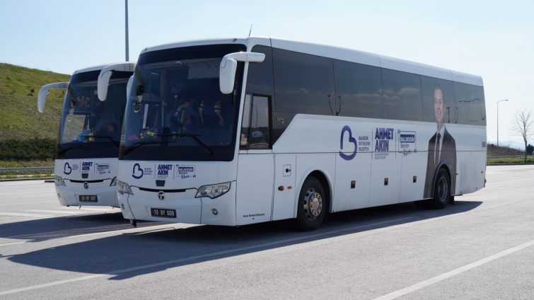 sindirgili_depremzede_genclere_baskan_akindan_destek_1_medium-755x424 Sındırgılı depremzede gençlere Başkan Akın’dan destek