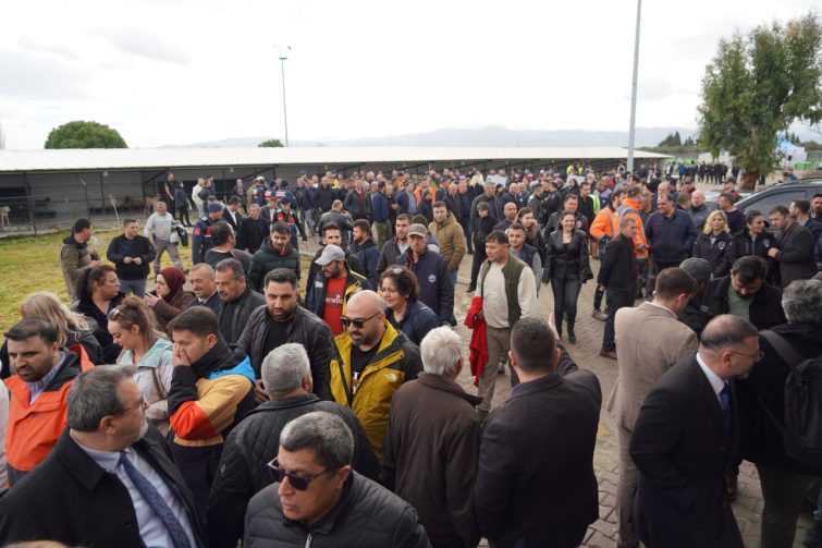 DOGAL-YASAM-ALANI-BINLERIN-KATILIMIYLA-ACILDI-11-755x503 EDREMİT’TE CAN DOSTLAR DOĞAL YAŞAM ALANINA KAVUŞTU