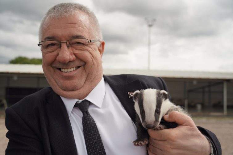 DOGAL-YASAM-ALANI-BINLERIN-KATILIMIYLA-ACILDI-15-755x503 EDREMİT’TE CAN DOSTLAR DOĞAL YAŞAM ALANINA KAVUŞTU