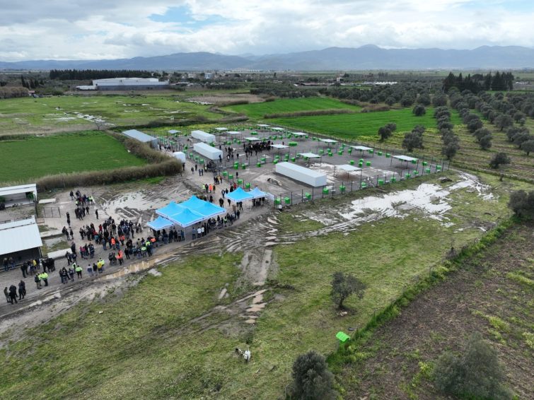 DOGAL-YASAM-ALANI-BINLERIN-KATILIMIYLA-ACILDI-2-755x566 EDREMİT’TE CAN DOSTLAR DOĞAL YAŞAM ALANINA KAVUŞTU