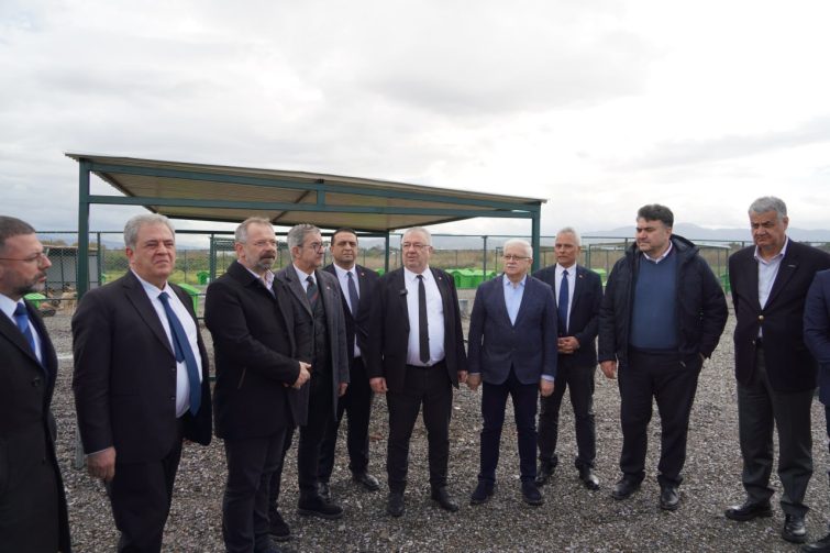 DOGAL-YASAM-ALANI-BINLERIN-KATILIMIYLA-ACILDI-8-755x503 EDREMİT’TE CAN DOSTLAR DOĞAL YAŞAM ALANINA KAVUŞTU