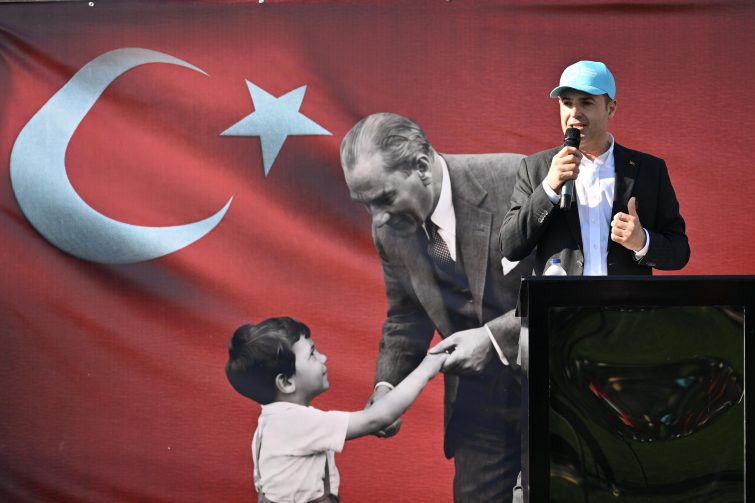 akin_23_nisan_bagimsizligimizin_birligimizin_ve_sarsilmaz_inancimizin_tum_dunyaya_ilanidir_21-755x503 Akın: “23 Nisan; bağımsızlığımızın, birliğimizin ve sarsılmaz inancımızın tüm dünyaya ilanıdır”