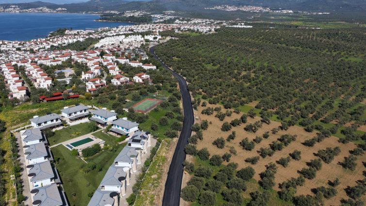 buyuksehir_yaz_kis_demeden_yol_calismalarina_devam_ediyor_4-755x425 BÜYÜKŞEHİR YAZ KIŞ DEMEDEN YOL ÇALIŞMALARINA DEVAM EDİYOR