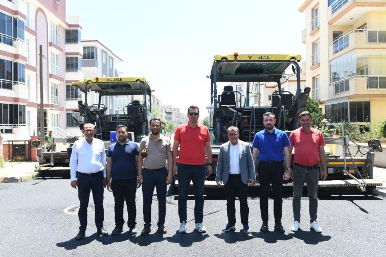 1-11-755x503 ALTIEYLÜL’DE ASFALT MESAİSİ ARALIKSIZ SÜRÜYOR