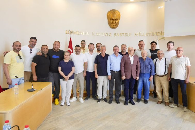 1-755x503 BURHANİYE BELEDİYESPOR’DA YENİ DÖNEM BAŞLADI