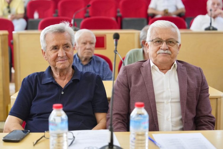 5-755x503 BURHANİYE BELEDİYESPOR’DA YENİ DÖNEM BAŞLADI