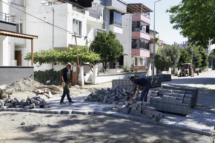 6-1-755x502 BURHANİYE'DE YOL ÇALIŞMALARI TÜM HIZIYLA DEVAM EDİYOR