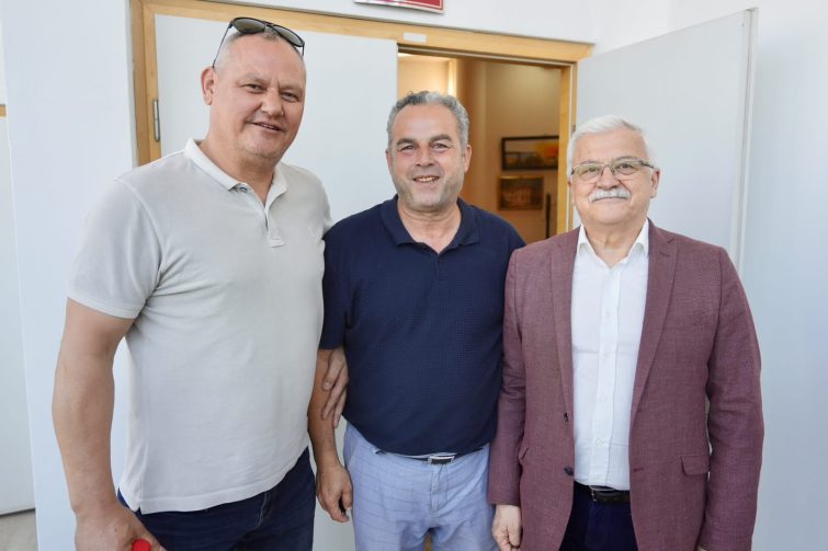 7-755x503 BURHANİYE BELEDİYESPOR’DA YENİ DÖNEM BAŞLADI