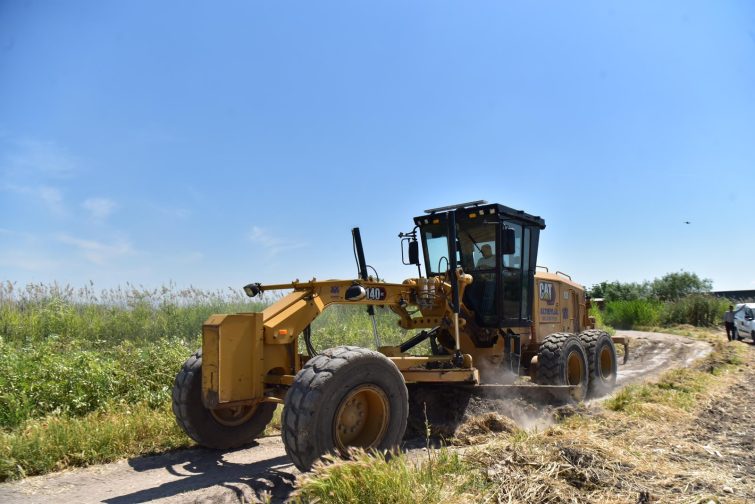 8-755x504 ALTIEYLÜL’DE KIRSAL ULAŞIM AĞI GÜÇLENİYOR