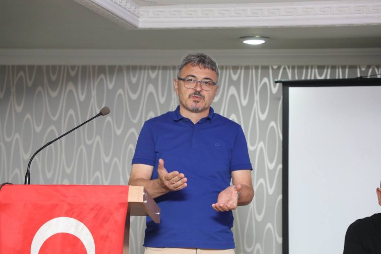 M.-Agah-Ferhatoglu-755x503 Ferhatoğlu Edremit Belediyesi Gürespor’da Başkan Serdar Akgül güven tazeledi
