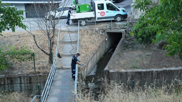 balikesirde_vektorle_mucadelede_tam_zamanli_mesai_6-755x424 BALIKESİR'DE VEKTÖREL MÜCADELE ARALIKSIZ 1 YILDIR SÜRÜYOR