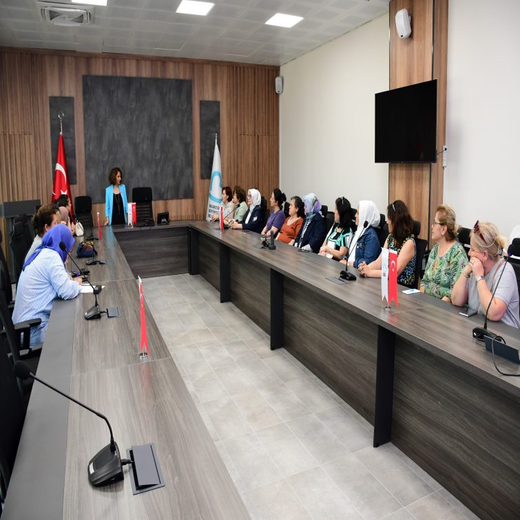 balmek_kursiyerlerine_afet_farkindalik_egitimi_6-755x755 BALMEK Kursiyerlerine “Afet Farkındalık Eğitimi”