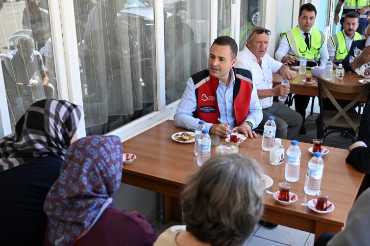 baskan_akin_balikesirimizin_yollarini_ilmek_ilmek_dokuyoruz_7-755x503 AHMET AKIN "“BİZLER MEMLEKETİMİZİN SEVDALISIYIZ”