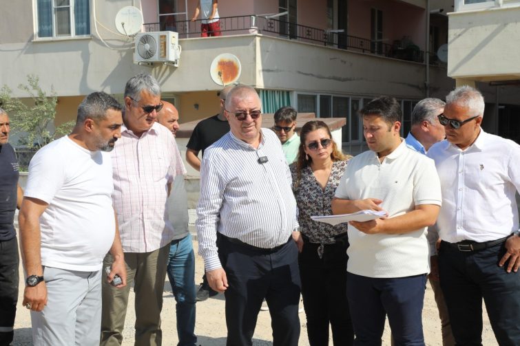 photo_2026-07-22_14-39-59-755x503 EDREMİT'TE YOL SEFERBERLİĞİ SÜRÜYOR